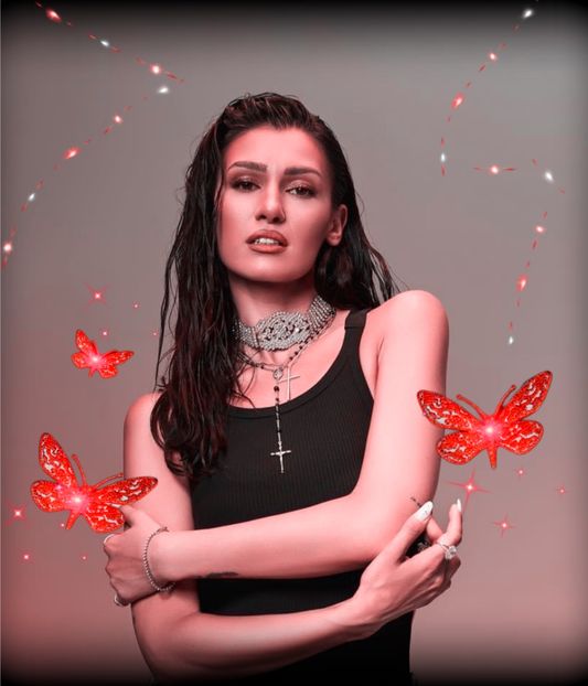 2D4EEC1B-1883-496C-B311-644ADE82A410 - 001 Alina aaa P 3