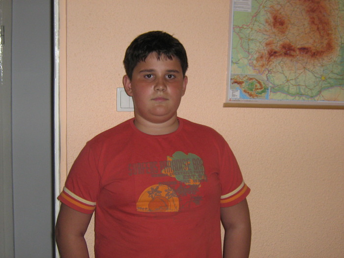 Un Viitor pasarar; Un Viitor pasarar.
