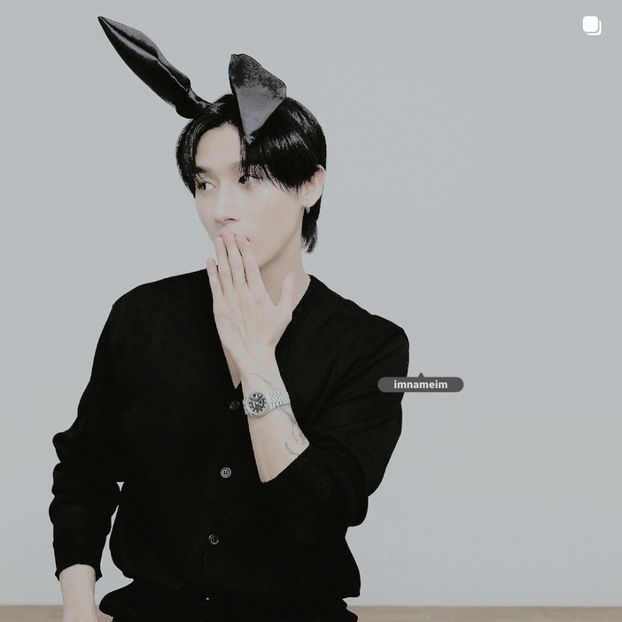 10.02.⠀⠀⠀ ✦ ꯭໋ 熱 t̟e̟n̟d̟e̟r̟♡uoᴉʇɔǝɟɟɐ. ̵ׄ ❵ - Mirrored Blind Playin