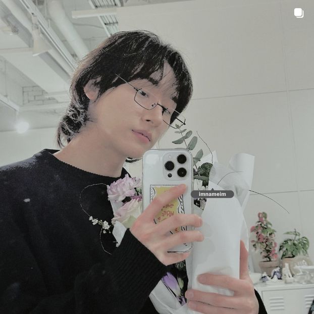 14.02.⠀⠀⠀ ✦ ꯭໋ 熱 t̟e̟n̟d̟e̟r̟♡uoᴉʇɔǝɟɟɐ. ̵ׄ ❵ - Mirrored Blind Playin