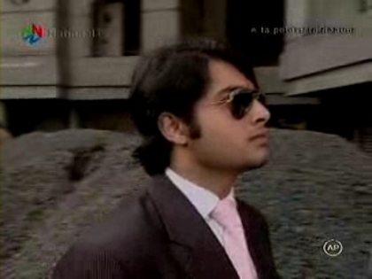 stream.php_000517913 - Banoo main teri dulhann capturi