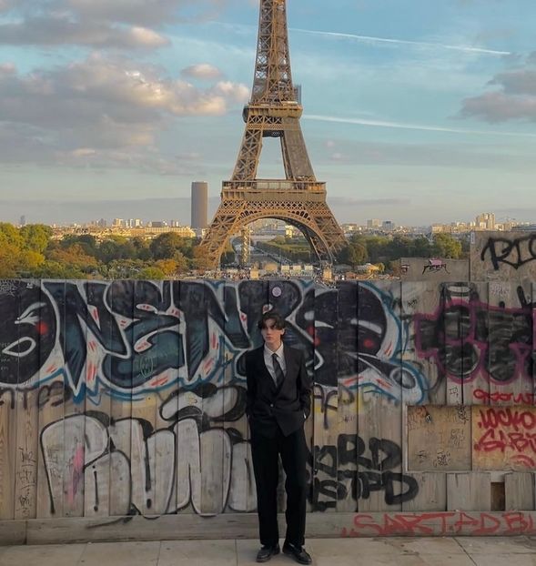 8th day in Paris, looking proper dapper in me suit, I was. - Collection of Tintypes