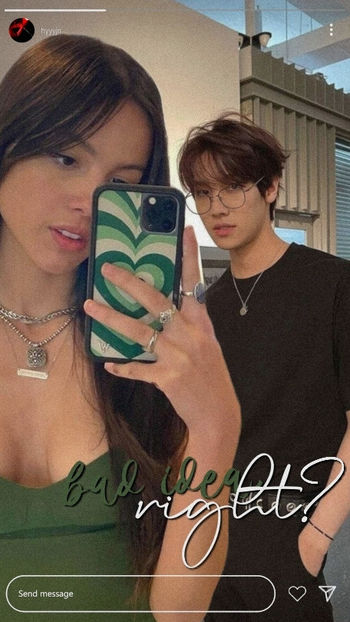 ⊱ ᵖᵒˢᵗᵉᵈ ᵇʸ ↳ ʜʏᴜɴᴊᴜɴ ⊰ - x keep us updated ll story