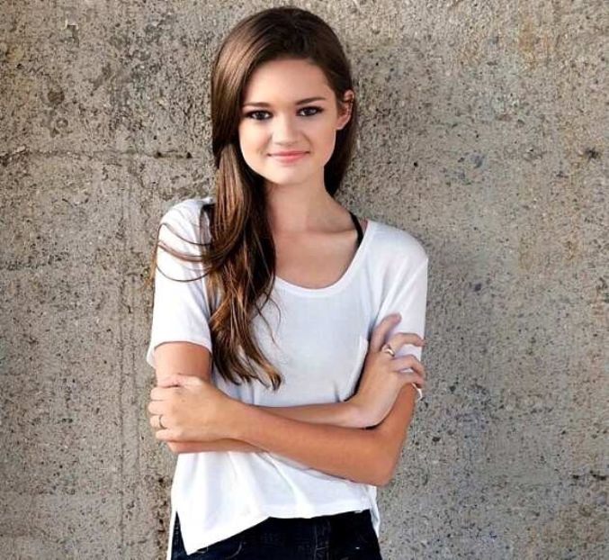 Ciara Bravo - Alege fata preferata de pe Nickeladion