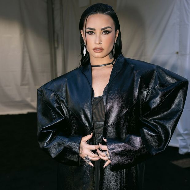 Demi Lovato - Alege fata preferata de pe Disney