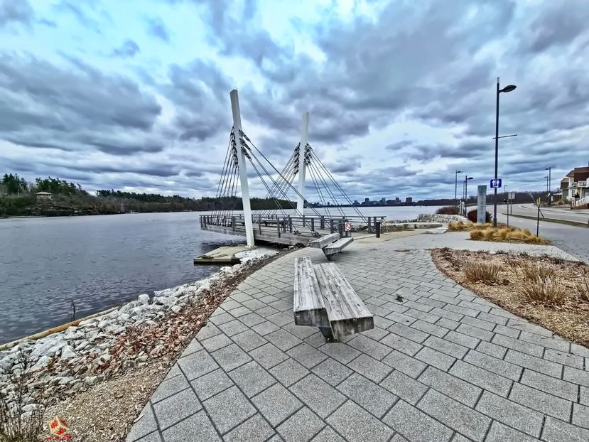 (Outauais) Ottawa River - GATINEAU -- CANADA