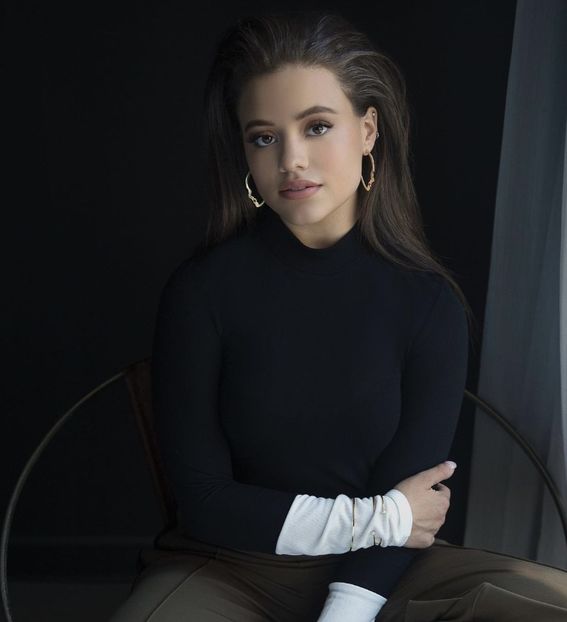 Sarah Jeffery - Alege fata preferata din seriale
