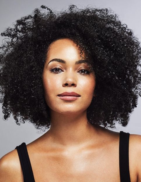 Madeleine Mantock - Alege fata preferata din seriale