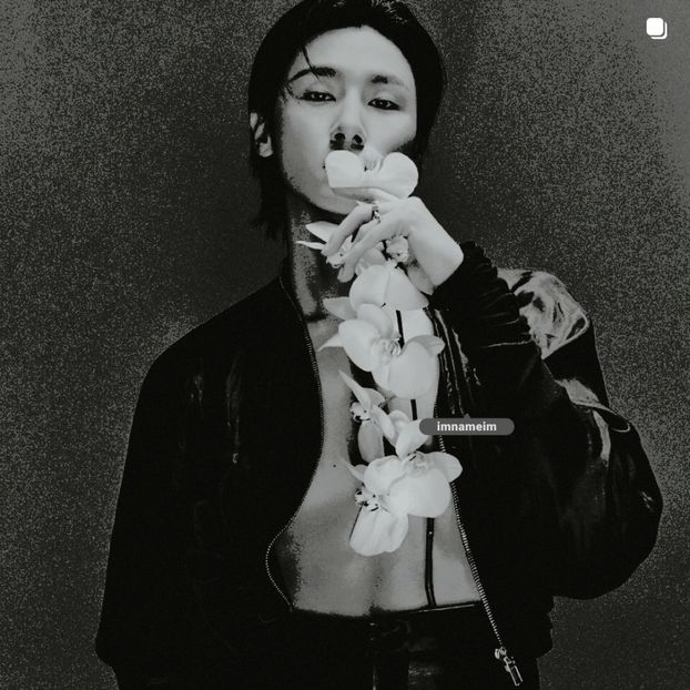 28.02.⠀⠀⠀ ✦ ꯭໋ 熱 t̟e̟n̟d̟e̟r̟♡uoᴉʇɔǝɟɟɐ. ̵ׄ ❵ - Mirrored Blind Playin