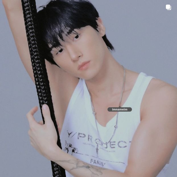 08.03.⠀⠀⠀ ✦ ꯭໋ 熱 t̟e̟n̟d̟e̟r̟♡uoᴉʇɔǝɟɟɐ. ̵ׄ ❵ - Mirrored Blind Playin