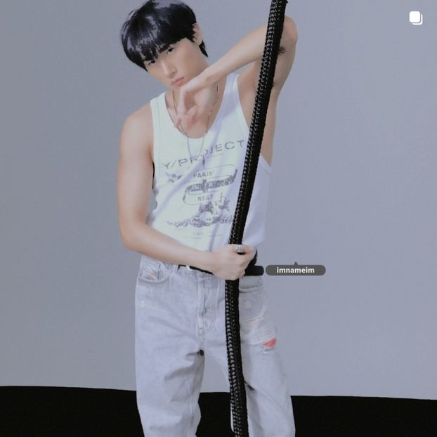 11.03.⠀⠀⠀ ✦ ꯭໋ 熱 t̟e̟n̟d̟e̟r̟♡uoᴉʇɔǝɟɟɐ. ̵ׄ ❵ - Mirrored Blind Playin