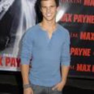 Taylor_Lautner_1241609728_0