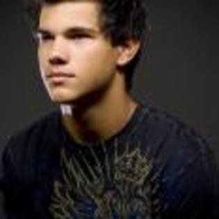 Taylor_Lautner_1244783307