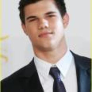 Taylor_Lautner_1249136004_0