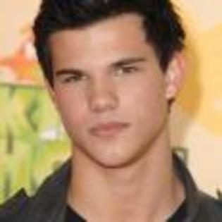 Taylor-Lautner-1242546481 - TAYLOR LAUTNER