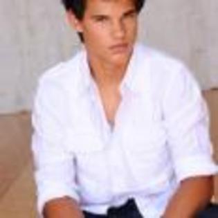 Taylor-Lautner-1242547262 - TAYLOR LAUTNER