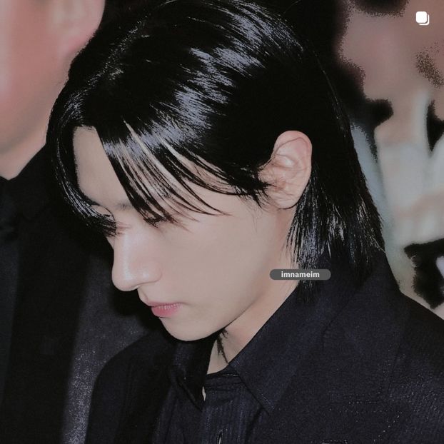 01.04.⠀⠀⠀ ✦ ꯭໋ 熱 t̟e̟n̟d̟e̟r̟♡uoᴉʇɔǝɟɟɐ. ̵ׄ ❵ - Mirrored Blind Playin