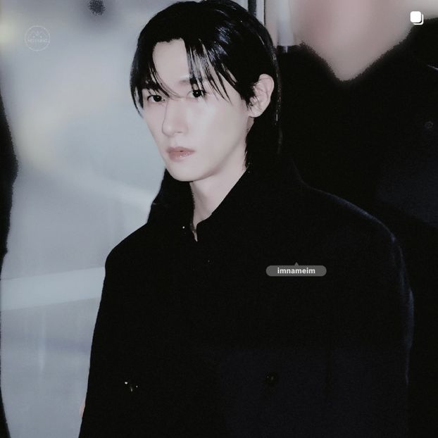 02.04.⠀⠀⠀ ✦ ꯭໋ 熱 t̟e̟n̟d̟e̟r̟♡uoᴉʇɔǝɟɟɐ. ̵ׄ ❵ - Mirrored Blind Playin