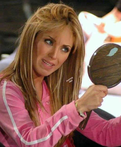  - Anahi