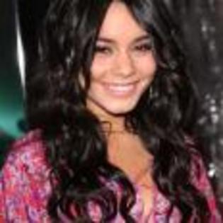 Vanessa_Hudgens_1248208147_1