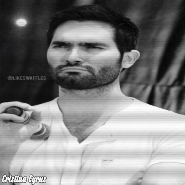 *le tranteste pe Kath și Hayley cu nervi pe canapea* Dansul acesta este al meu, dsoarelor. Faceti - here - episode 53 - done