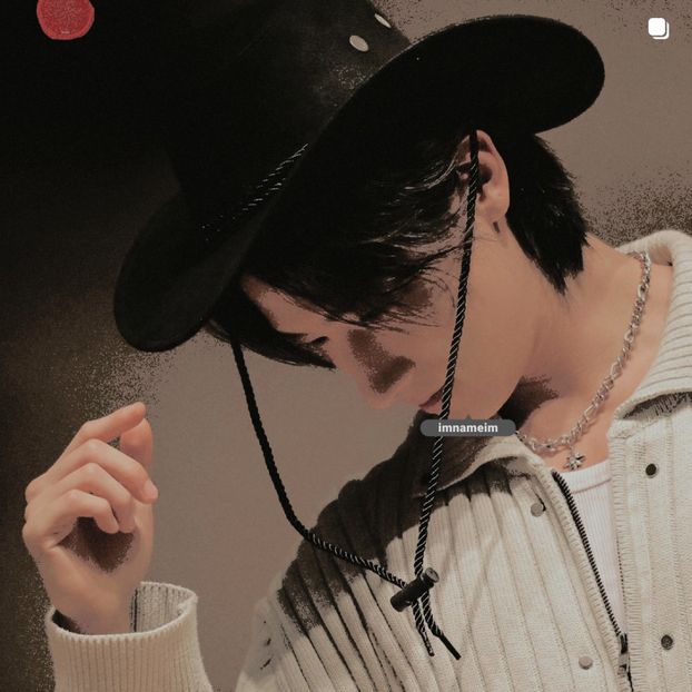 17.04.⠀⠀⠀ ✦ ꯭໋ 熱 t̟e̟n̟d̟e̟r̟♡uoᴉʇɔǝɟɟɐ. ̵ׄ ❵ - Mirrored Blind Playin