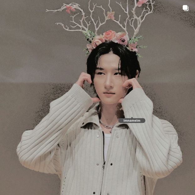 21.04.⠀⠀⠀ ✦ ꯭໋ 熱 t̟e̟n̟d̟e̟r̟♡uoᴉʇɔǝɟɟɐ. ̵ׄ ❵ - Mirrored Blind Playin