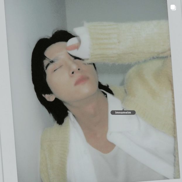 22.04.⠀⠀⠀ ✦ ꯭໋ 熱 t̟e̟n̟d̟e̟r̟♡uoᴉʇɔǝɟɟɐ. ̵ׄ ❵ - Mirrored Blind Playin