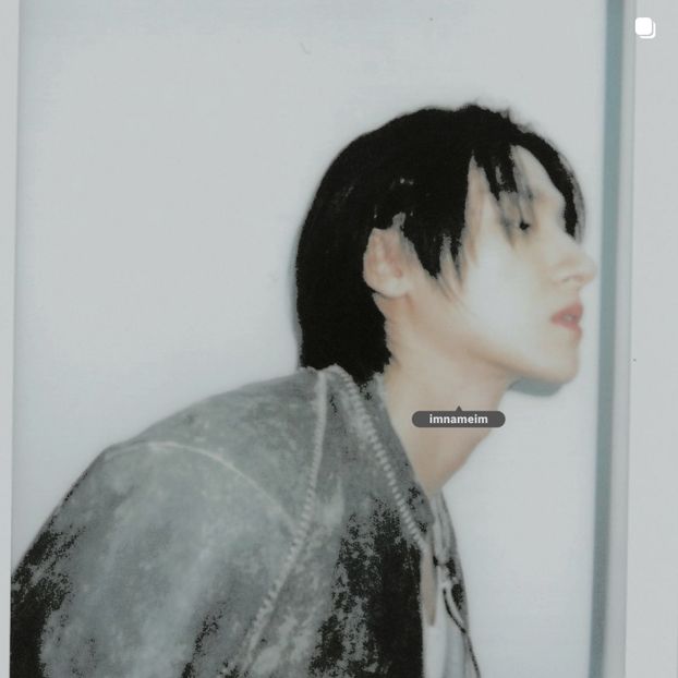 02.05.⠀⠀⠀ ✦ ꯭໋ 熱 t̟e̟n̟d̟e̟r̟♡uoᴉʇɔǝɟɟɐ. ̵ׄ ❵ - Mirrored Blind Playin