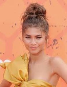 Poza 16. - Alege din coafurile Zendaya