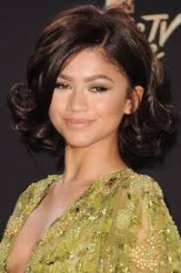 Poza 23. - Alege din coafurile Zendaya