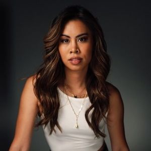 Ashley Argota - Alege fetele din true Jackson