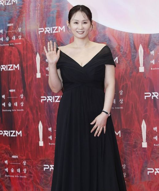 Kim Sun-young - x-x-60th Baeksang Arts Awards 2024