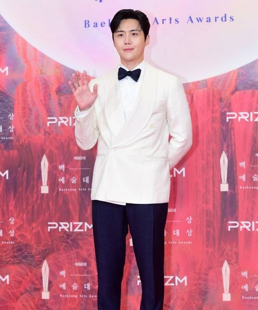 Kim Seon-ho - x-x-60th Baeksang Arts Awards 2024