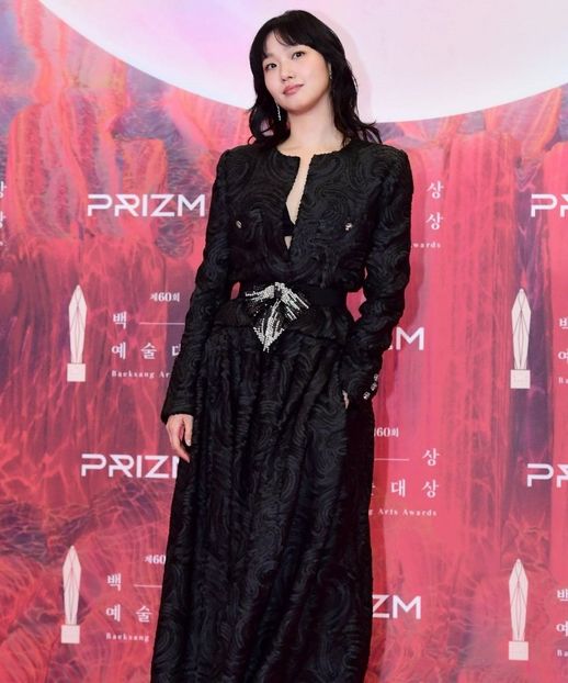 Kim Go-eun - x-x-60th Baeksang Arts Awards 2024