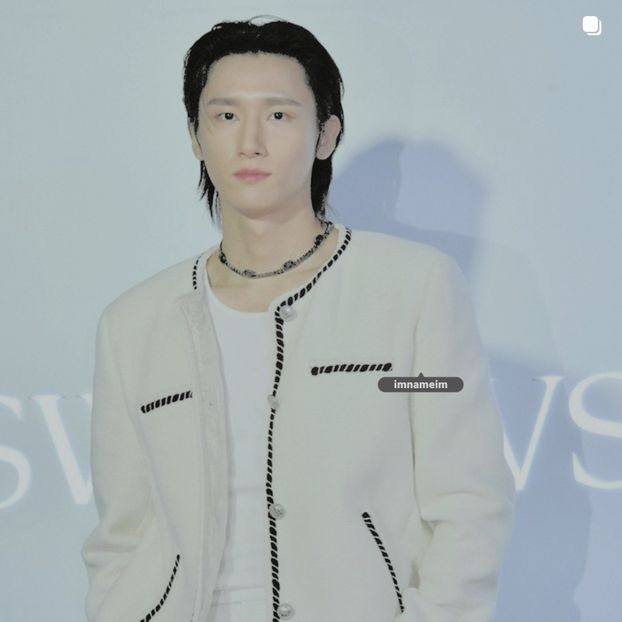 09.05.⠀⠀⠀ ✦ ꯭໋ 熱 t̟e̟n̟d̟e̟r̟♡uoᴉʇɔǝɟɟɐ. ̵ׄ ❵ - Mirrored Blind Playin