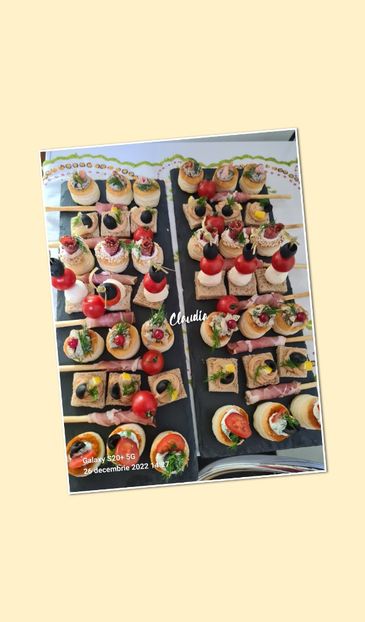 InCollage_20230318_213924094 - 1Dulciuri - aperitive -