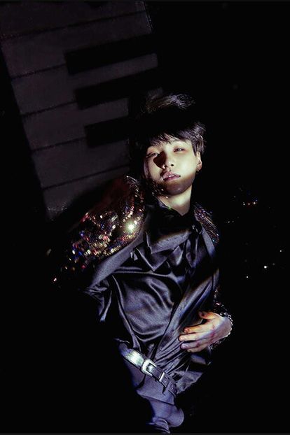 bts (12) - Wings
