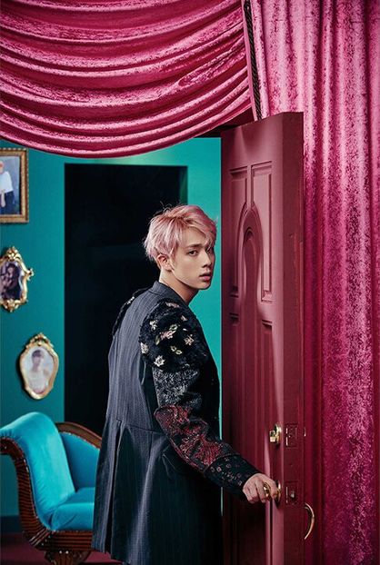 bts (21) - Wings