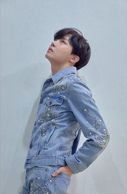 bts (31) - Love Yourself Tear