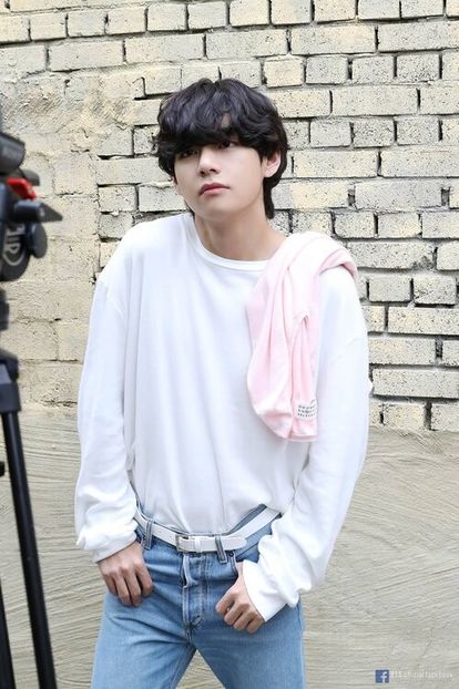 bts (15) - Bts B E