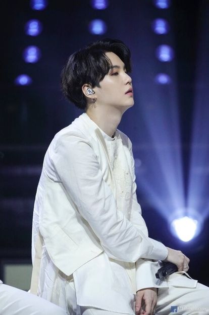 bts (48) - Bts B E