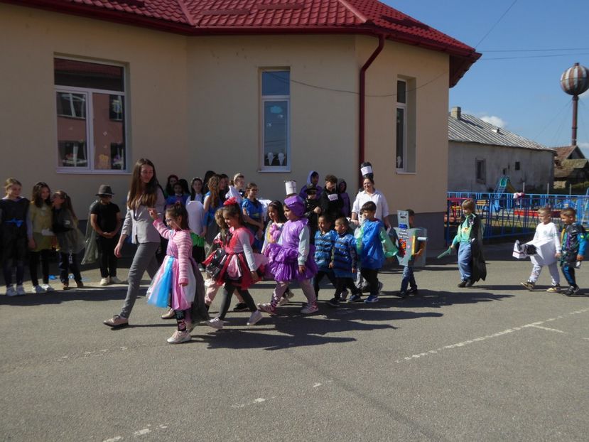 P1180270 - Caravana Reciclarii Creative