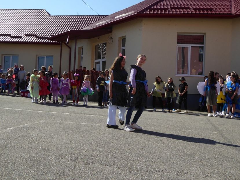 P1180279 - Caravana Reciclarii Creative