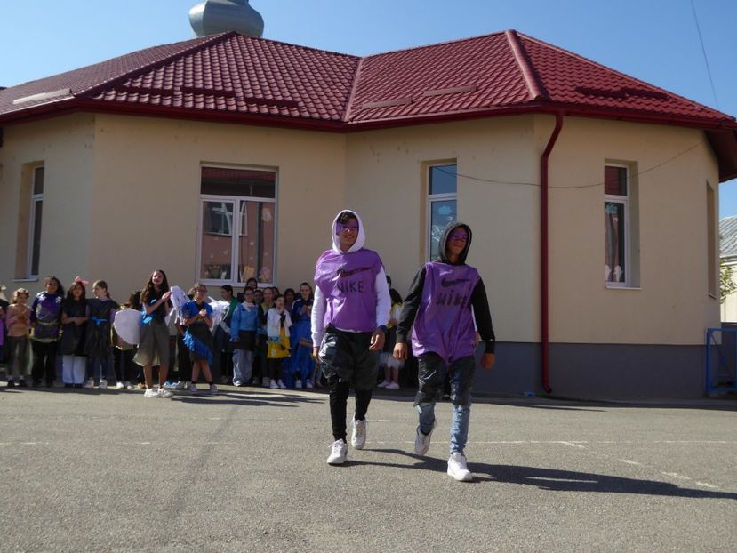 P1180292 - Caravana Reciclarii Creative