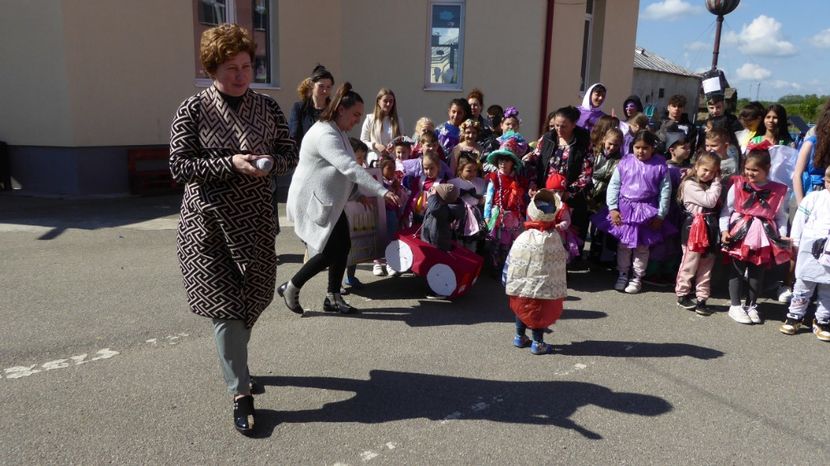 P1180298 - Caravana Reciclarii Creative