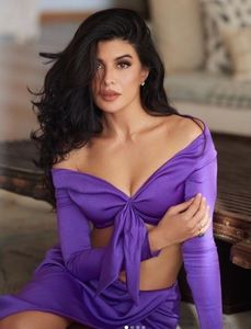 Serios? :))) n-am mai auzit asa ceva - episodul 82