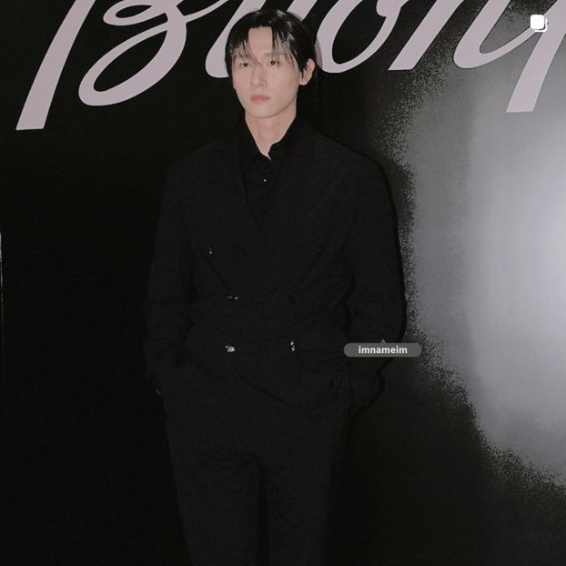 30.05.⠀⠀⠀ ✦ ꯭໋ 熱 t̟e̟n̟d̟e̟r̟♡uoᴉʇɔǝɟɟɐ. ̵ׄ ❵ - Mirrored Blind Playin