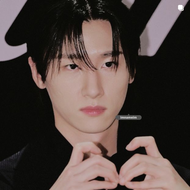 07.06.⠀⠀⠀ ✦ ꯭໋ 熱 t̟e̟n̟d̟e̟r̟♡uoᴉʇɔǝɟɟɐ. ̵ׄ ❵ - Mirrored Blind Playin