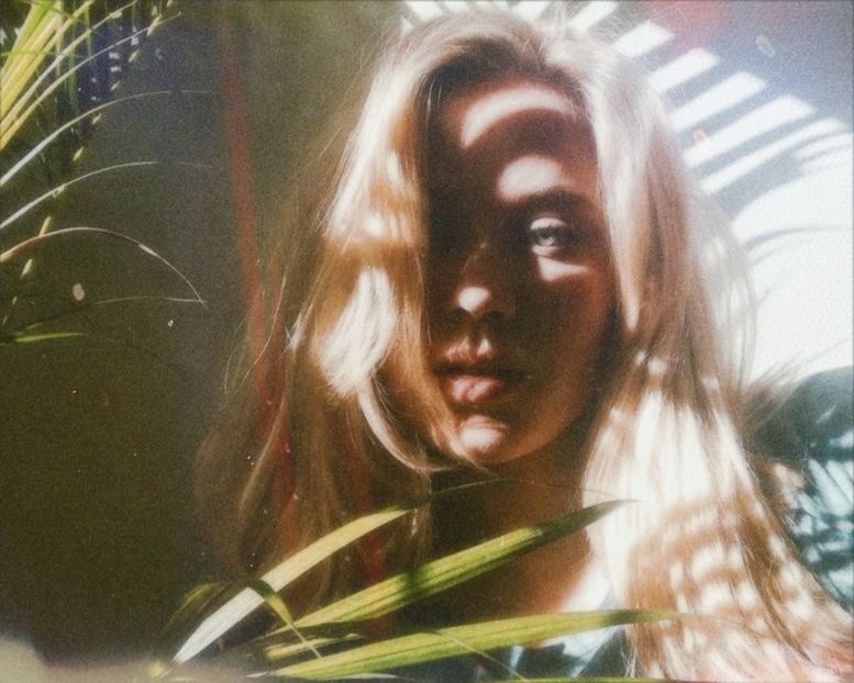 　　　　　　　་༘࿐ ꒰ •̫͡-•̫͡꒱ ▏ 5o̷f̷♥J̷u̷n̷e̷. - My cheek dreamt well on her heart